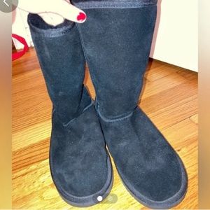 Koolaburra Uggs size 8